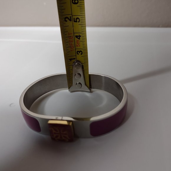 Cute 6.5 Inch Rustic Cuff Hinged Bangle - Picture 10 of 10